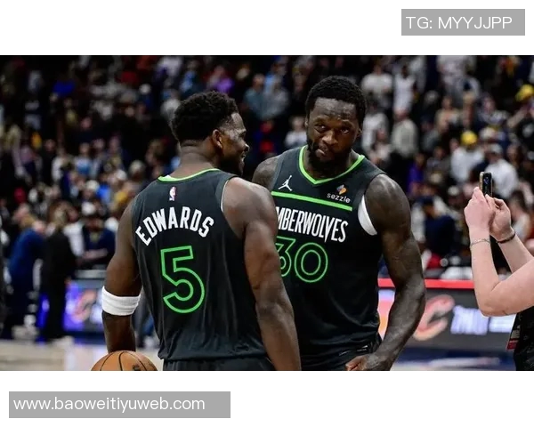 兰德尔半场表现出色9投6中助力球队三分球命中率高达667